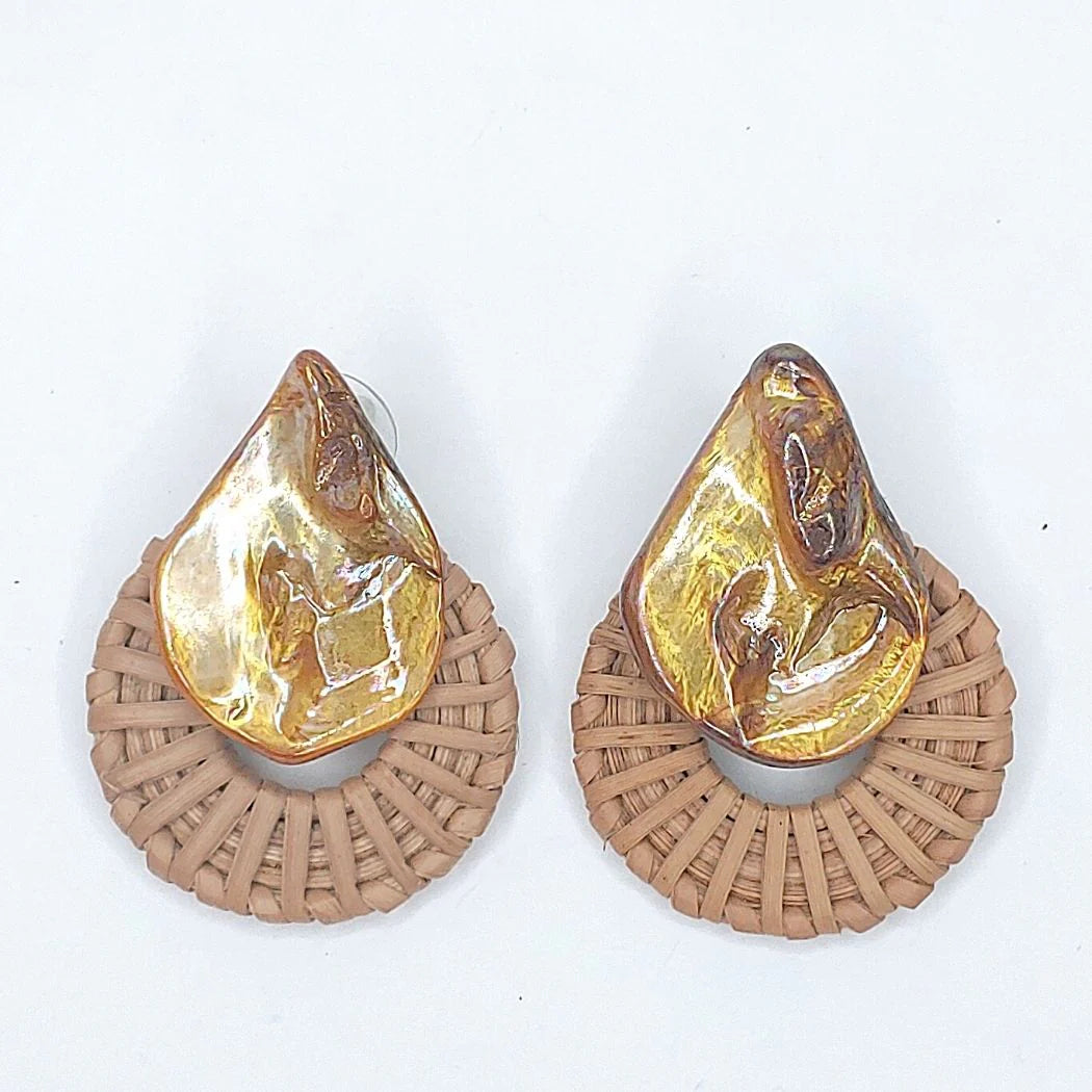 Shell Rattan Earrings