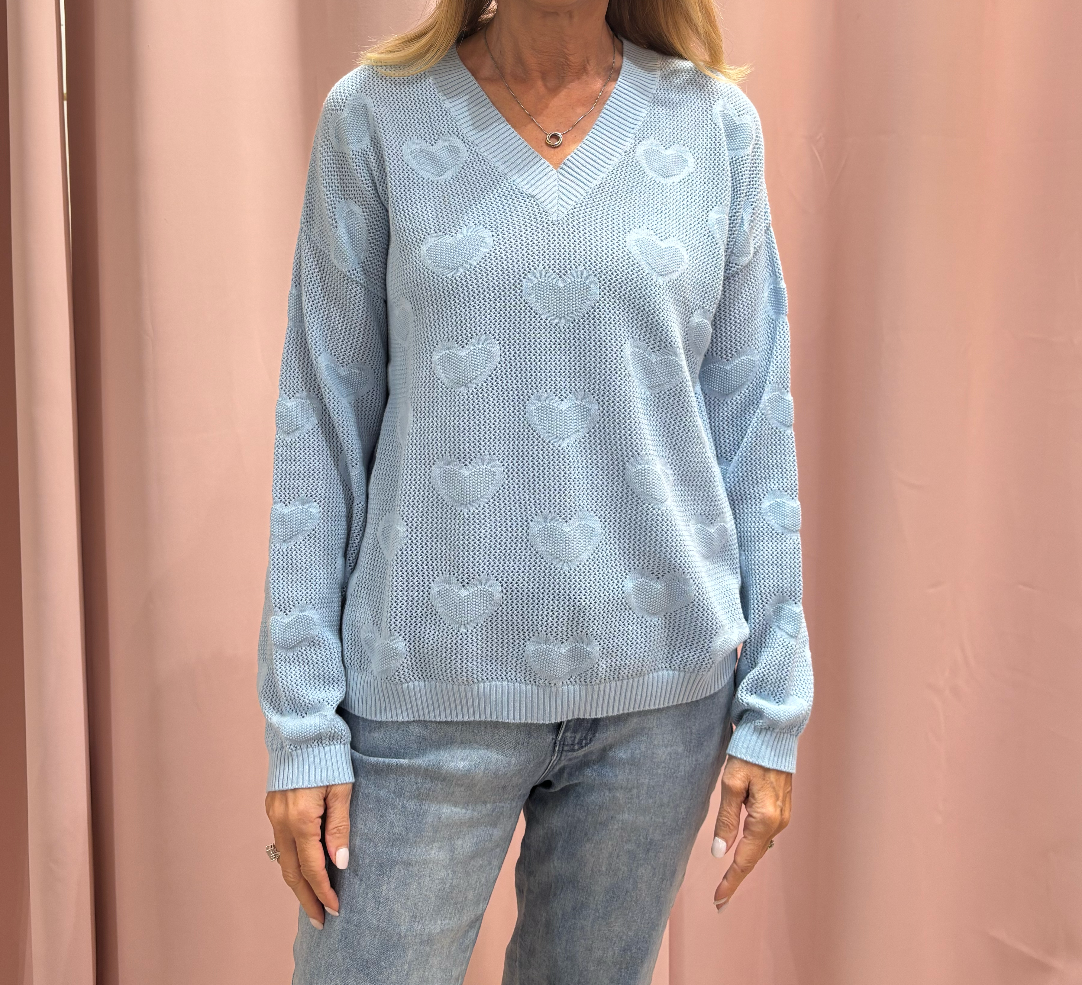Heart V-Neck CT585M