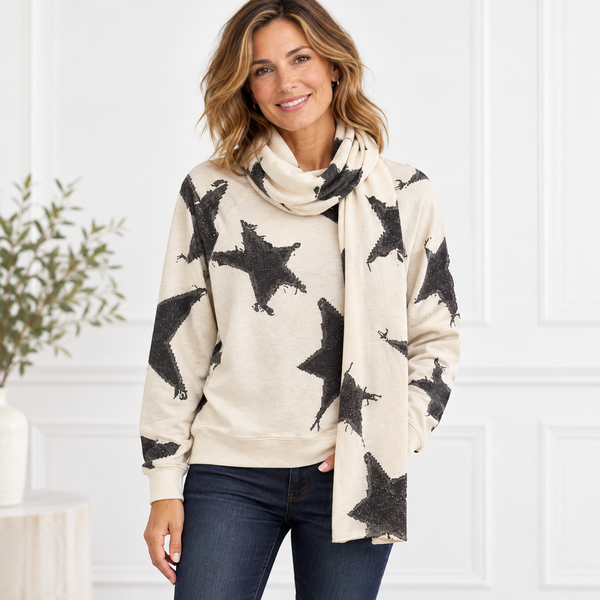 Star Sweatshirt with Scarf A718KSET