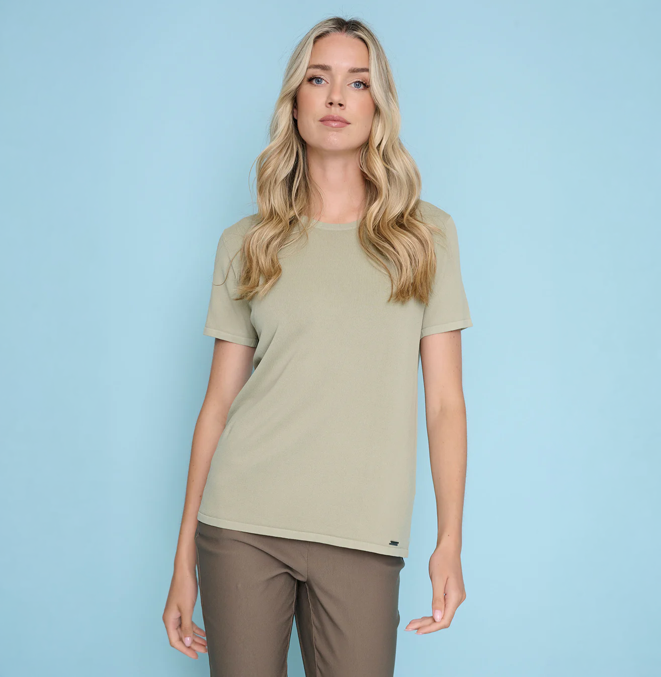 Basic Crew-Neck Top ZE746