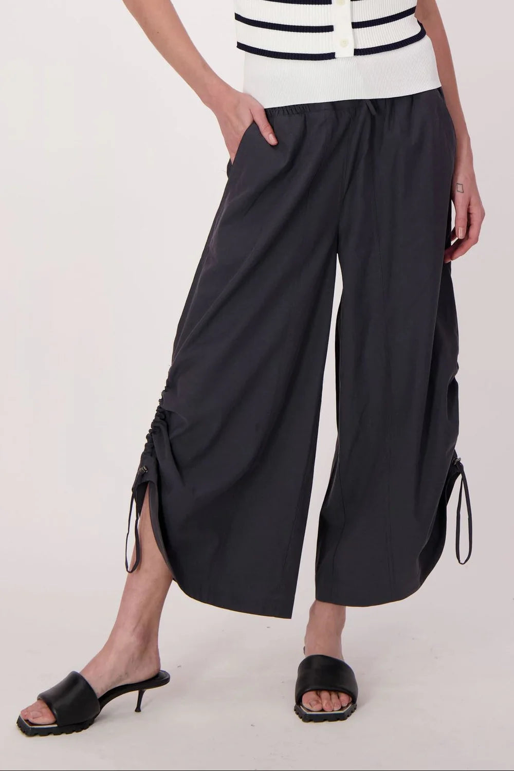 Tie Hem Flowy Pant 326600